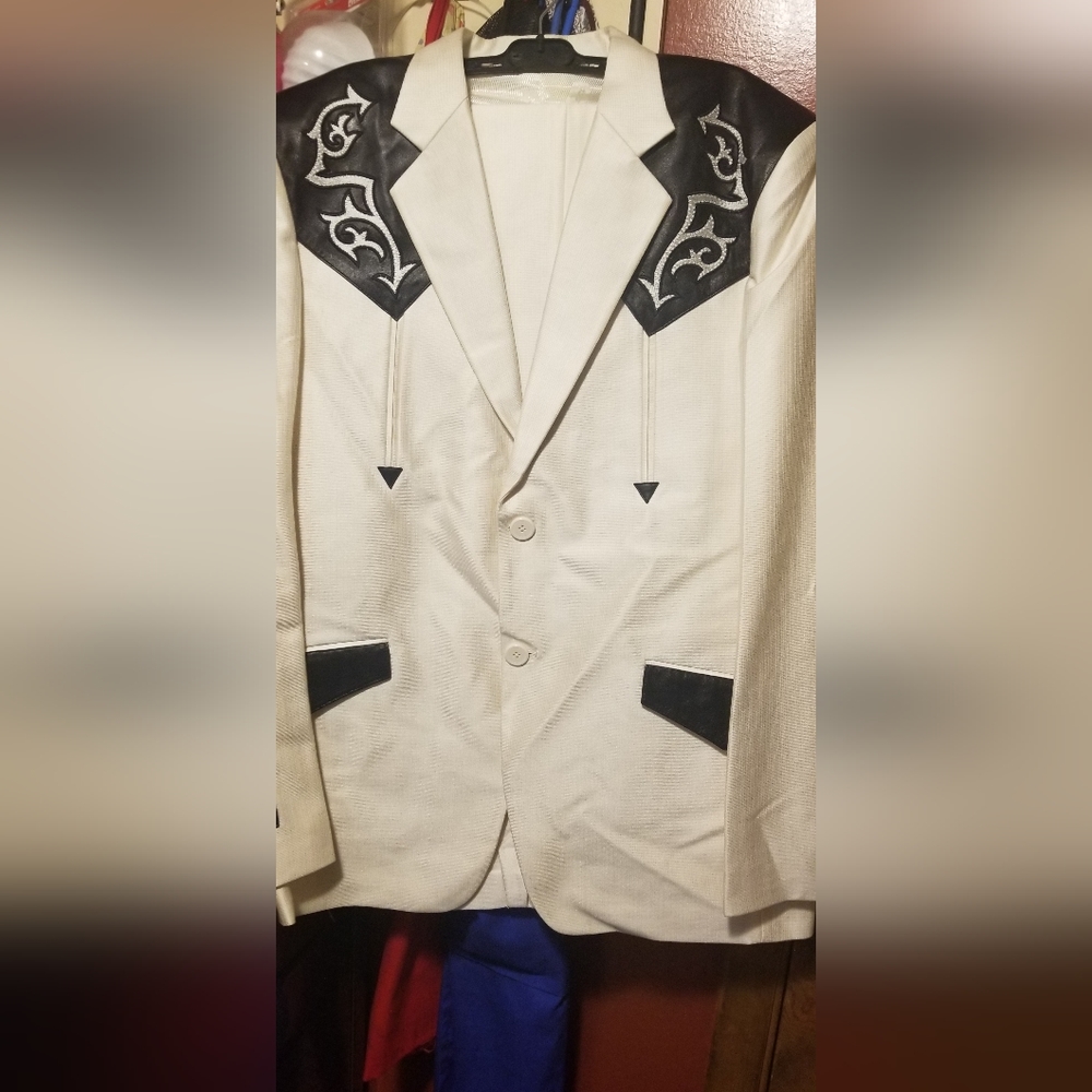 Suit